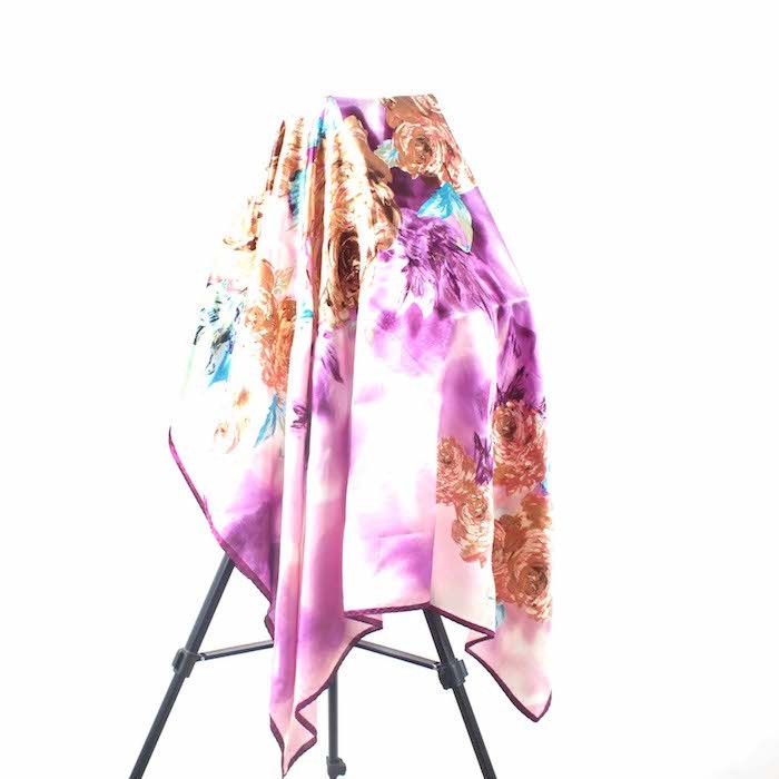 90 Dimensioni: 110*110 cm