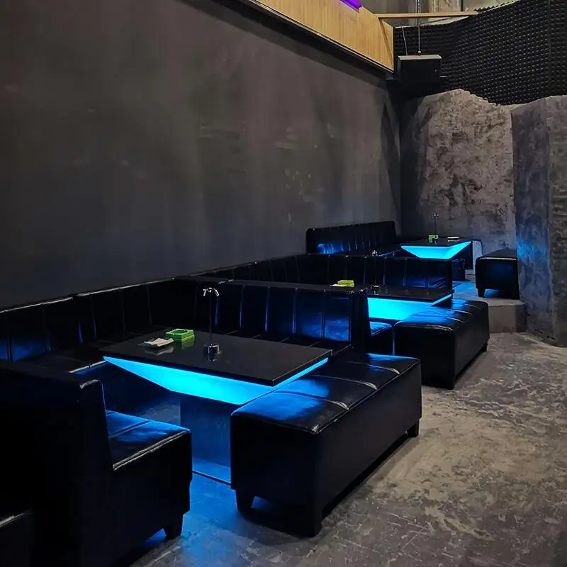 2022 nuovo design personalizzato incandescente sedia LED tavolo da bar per mobili night club