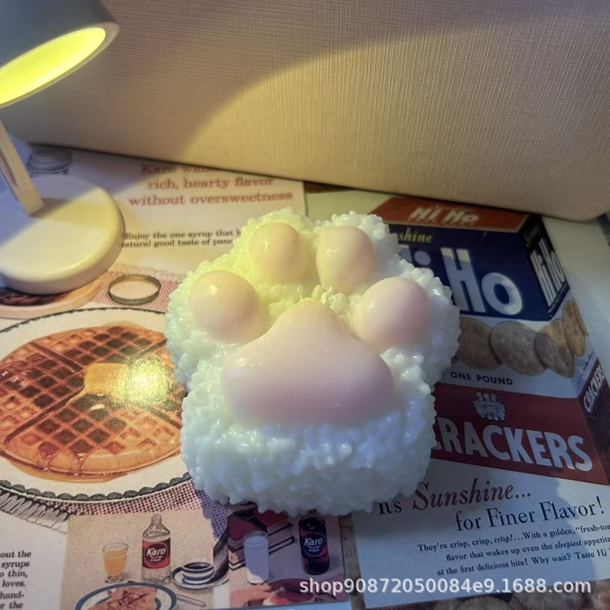 Boule de riz rose griffe de chat