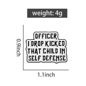 เข็มกลัดเคลือบข้อความยุติธรรมตลกฉันได้รับการปกป้องตัวเองกระเป๋าเป้สะพายหลังปกเครื่องประดับป้ายของขวัญสำหรับเพื่อน - Product Image 6