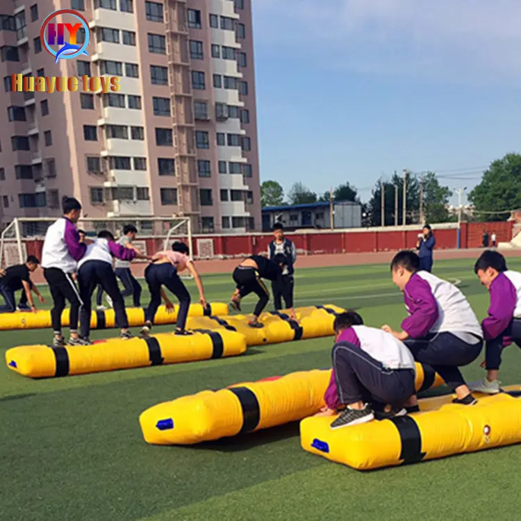 Vela inflable en la misma tachuela para juegos de team building y equipo de trabajo en grupo para niños