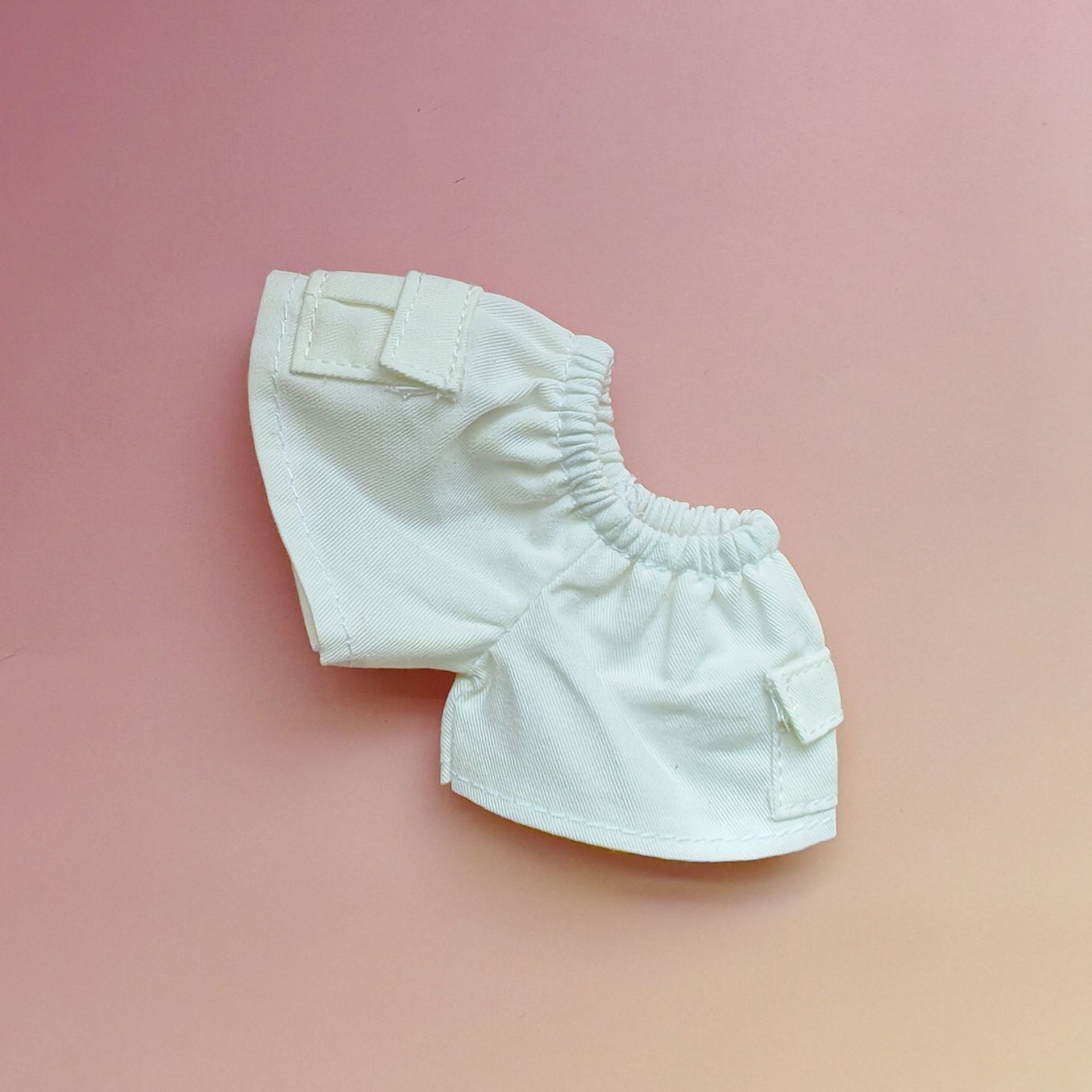 Labubu white shorts