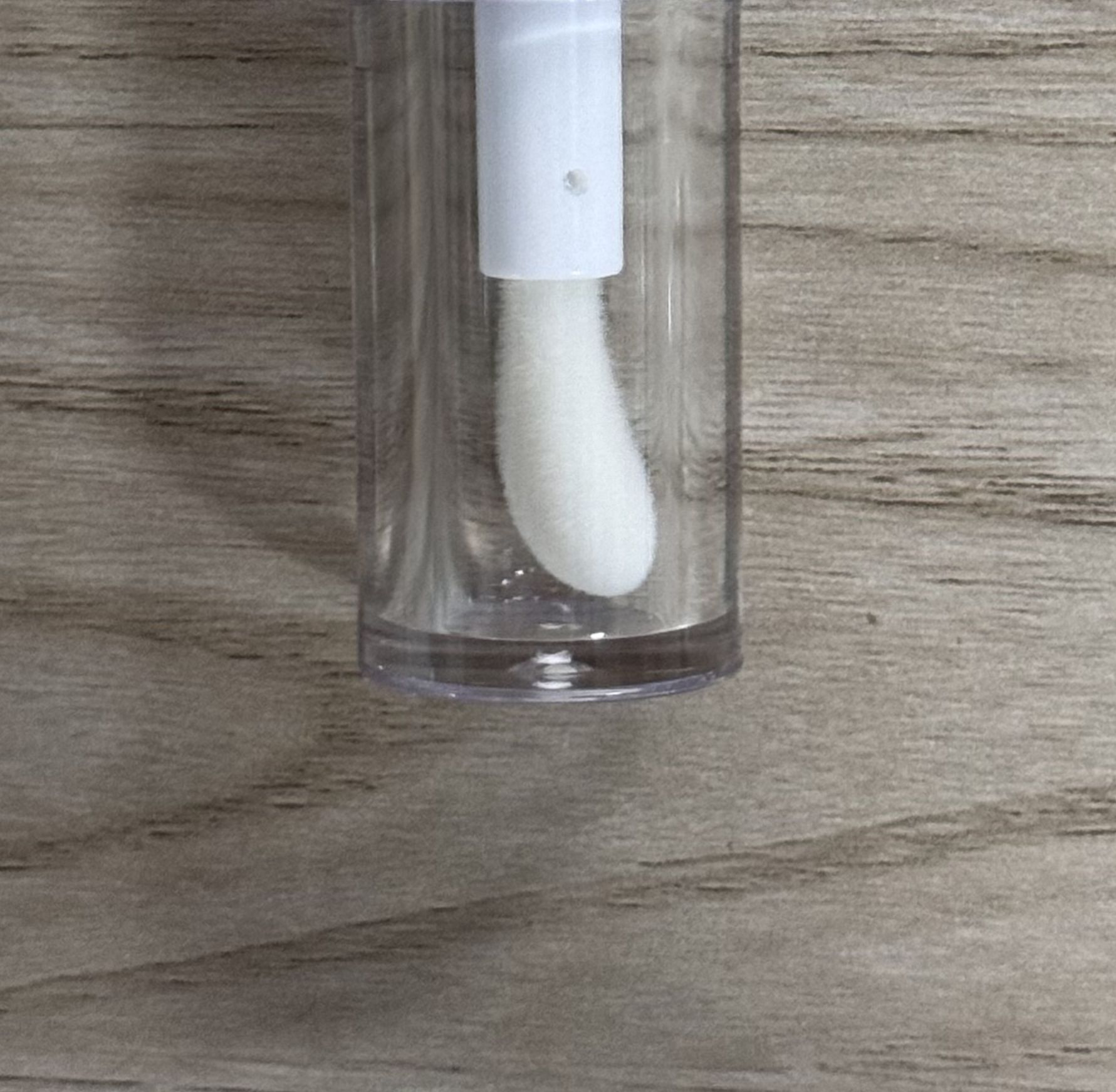 แปรงพลัม-หยดน้ำ