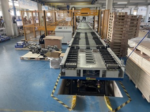 Maxsen Roller Assembly Line <strong>Conveyor</strong> <strong>Loading</strong> and <strong>Unloading</strong> <strong>Conveyor</strong> Belt Powered Roller Line