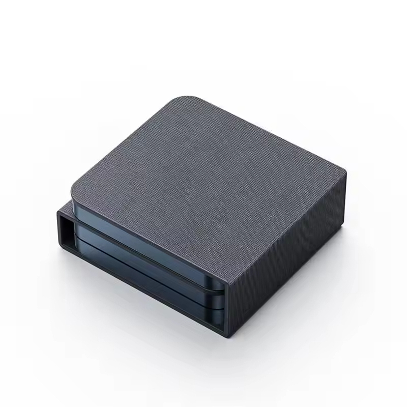 Gris oscuro