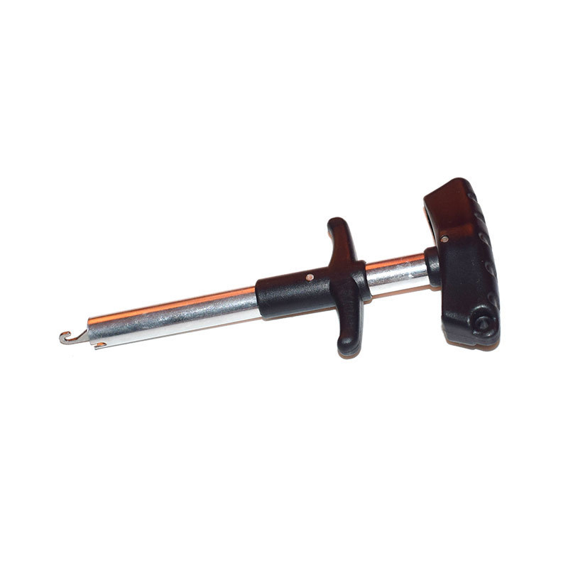 Argenté, petite taille (longueur 16,7 cm)