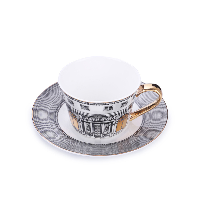Ensembles tasse et soucoupe