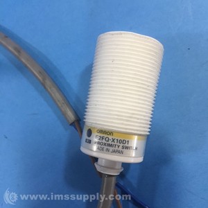 Новый и оригинальный Plc E2FQX10D1 Бесконтактный переключатель 12-24 VDC 10 мм Диапазон 7979 PLC Контроллер программирования - Product Image 2