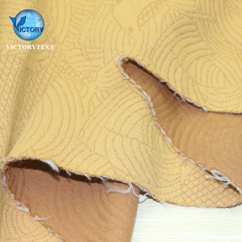Çin altın tedarikçisi yüksek DTY iplik boyalı pamuk jakarlı fantezi sazan desen armürlü figürlü örgü hava tabakası yorgan tüplü örgü kumaş