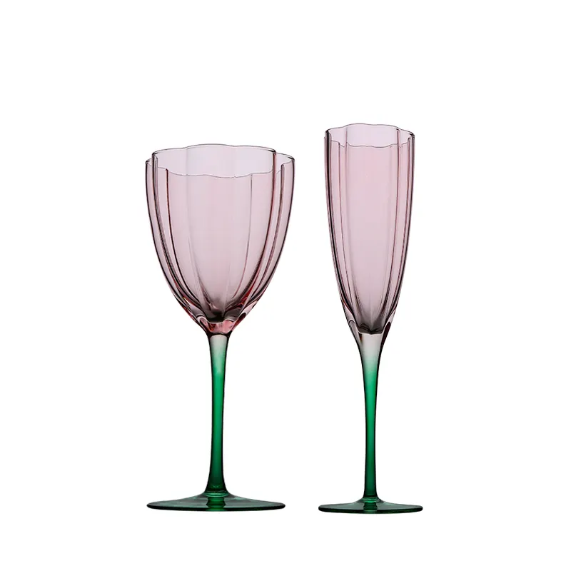 แก้วคริสตัลทรงดอกไม้สไตล์วินเทจขนาด320มล. แก้วไวน์สีชมพูแบบเป่าด้วยมือสีเขียวพรีเมียม