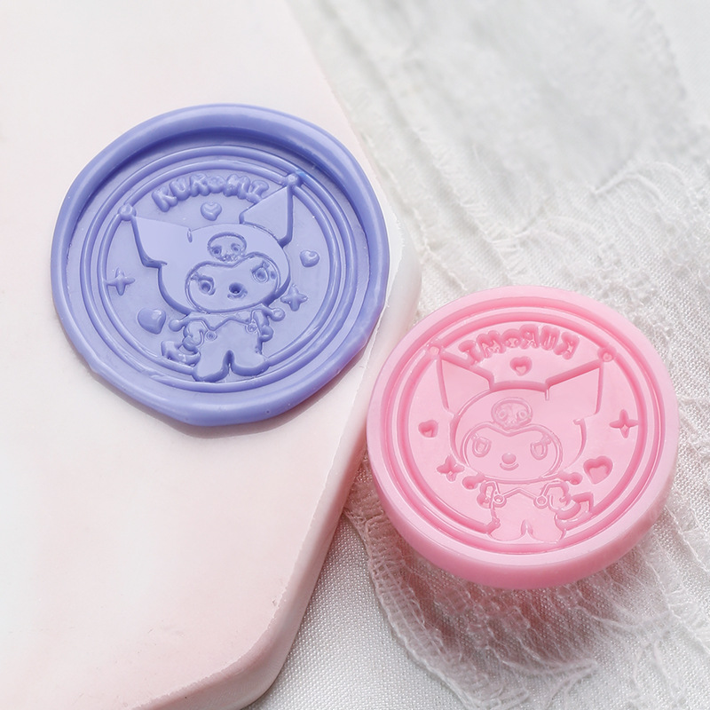 Kuromi (tête de tampon en plastique de 2,5 cm)