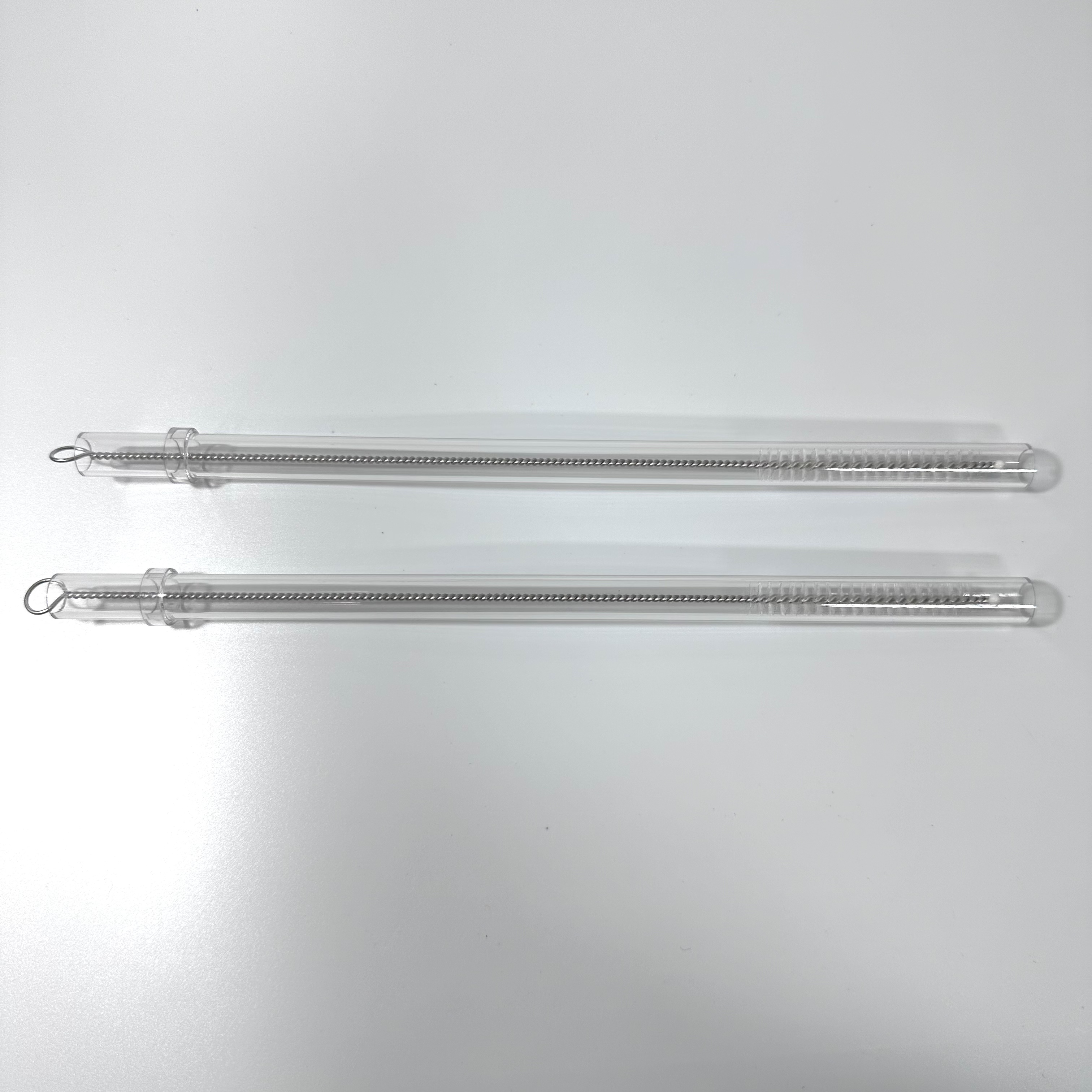 Pailles et brosses blanches 10 mm x 22 mm 2 pièces