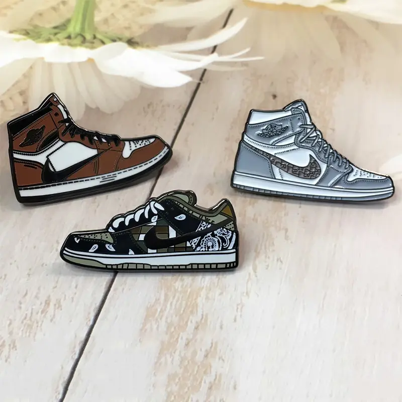 Zapatillas personalizadas Esmalte Pin Zapatos deportivos Pins set deportes baloncesto Camisetas Sneaker Lovers solapa PIN