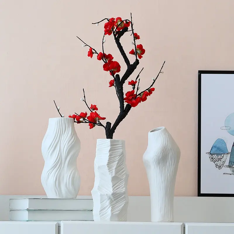 Florero de cerámica de lujo para mesa del hogar, jarrón moderno nórdico de porcelana texturizada geométrica única y abstracta, blanco mate