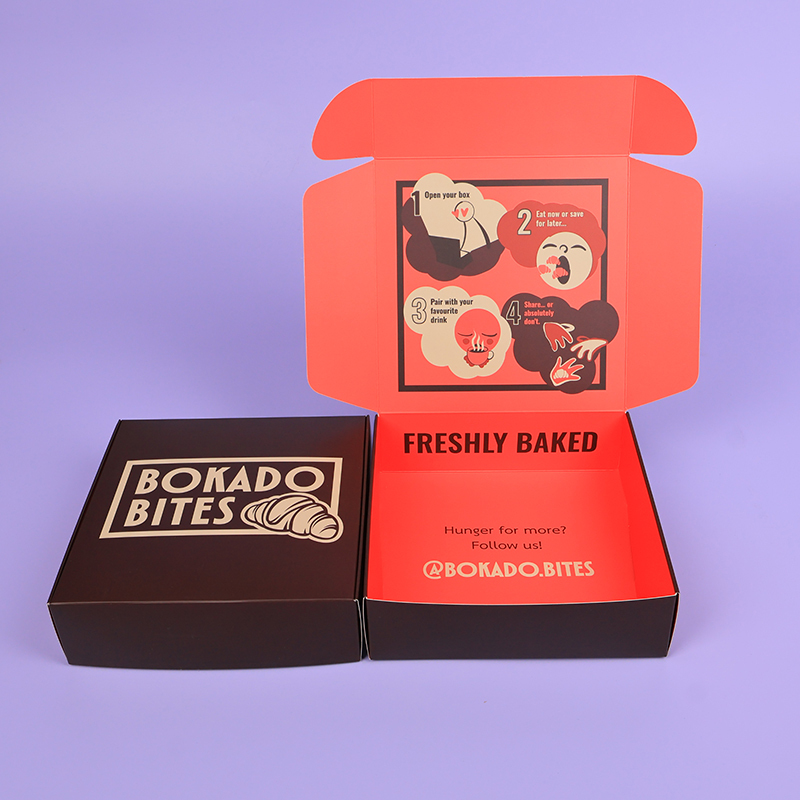 Brun chocolat foncé + rouge corail vif