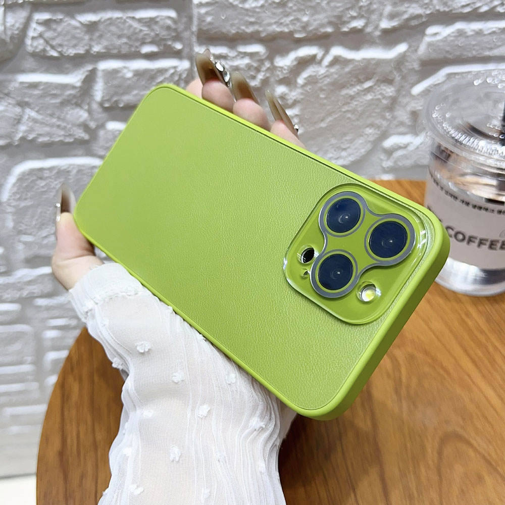 สีเขียว