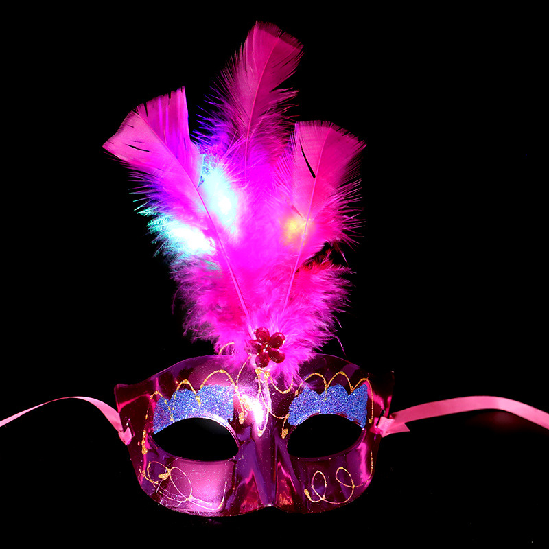 Maschera di piume luminose - rosso rosa
