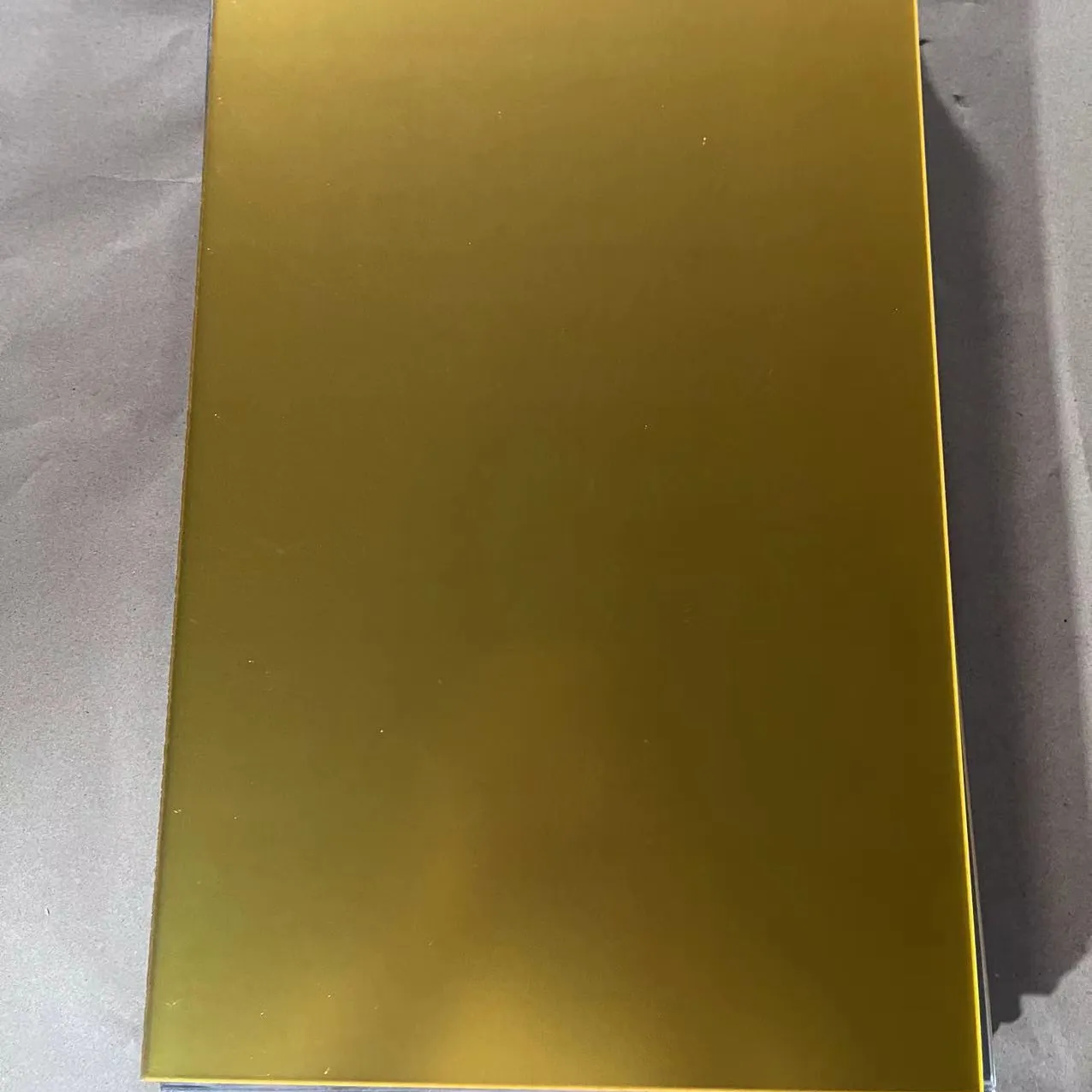 الجملة 1-6 مللي متر سميكة مخصص 4x8ft الذهب مرآة البلاستيك PMMA الاكريليك ورقة الليزر قطع