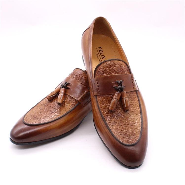 สีน้ำตาล