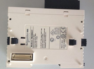 NUEVO Módulo de entrada analógica TM2AMI2HT Garantía de un año - Product Image 4