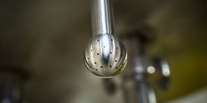 衛生的な処理ラインで使用される容器用のCIP (Cleaning-in-Place) 回転式スプレーヘッドは自由回転スピナーボールをきれいにします - Product Image 3