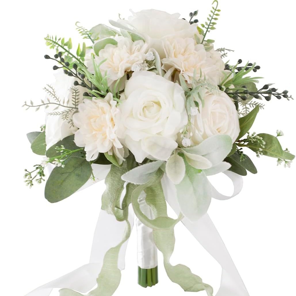 White-toned round hand bouquet