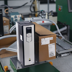 Acs880 <strong>Plc</strong> Pac &amp; Dedicated Controllers Inverter Frequency Converter Drive Acs880-01-032a-3+e200 - Product Image 2