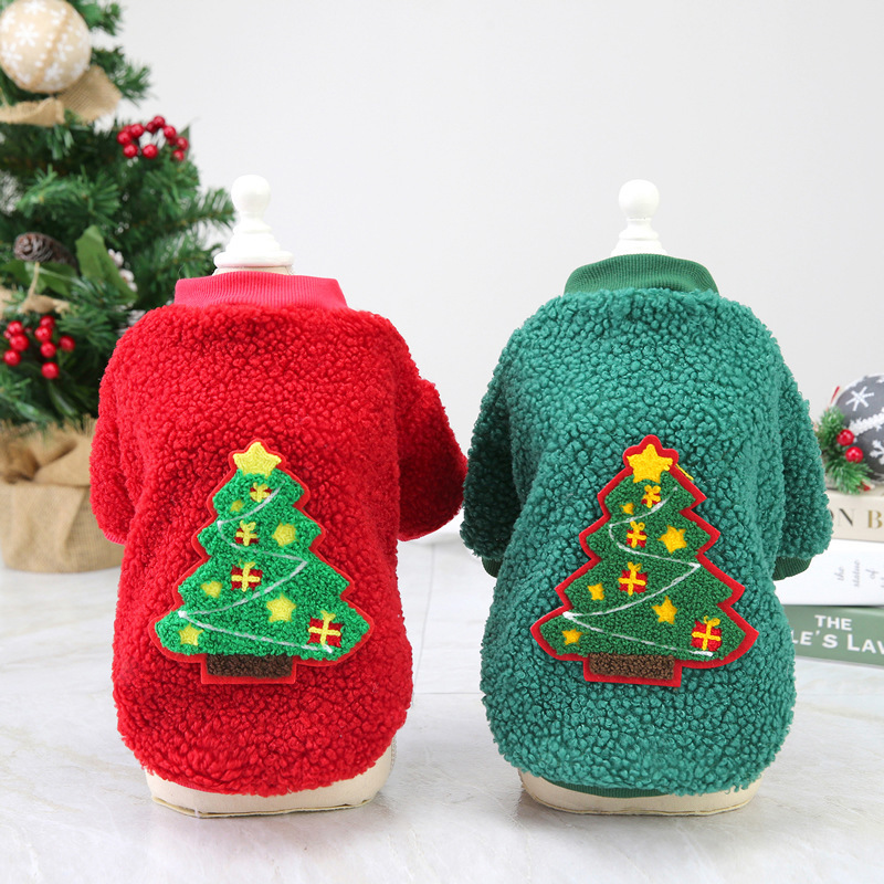 Sapin de Noël rouge