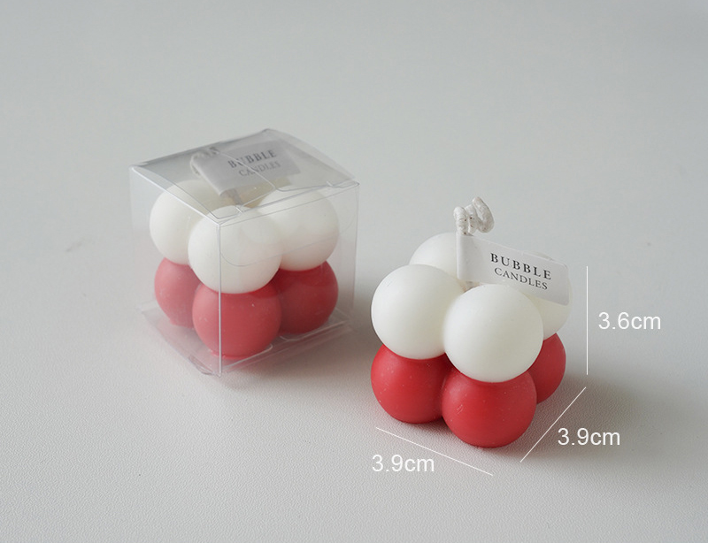 Bicolore blanc et rouge ;