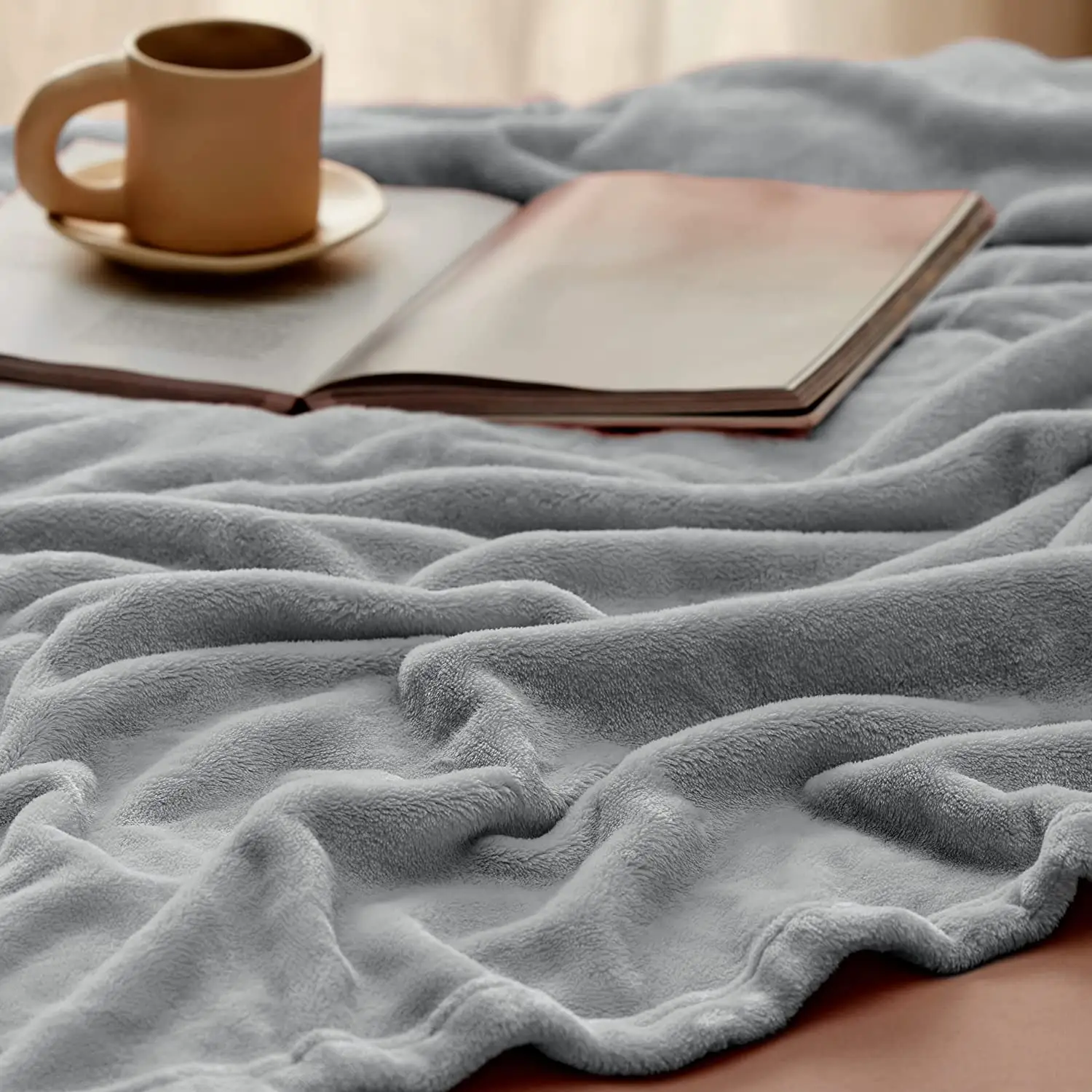 Tüm sezon yumuşak rahat çevre dostu mikrofiber pazen yatak battaniyesi toptan ucuz düz renk pazen battaniye