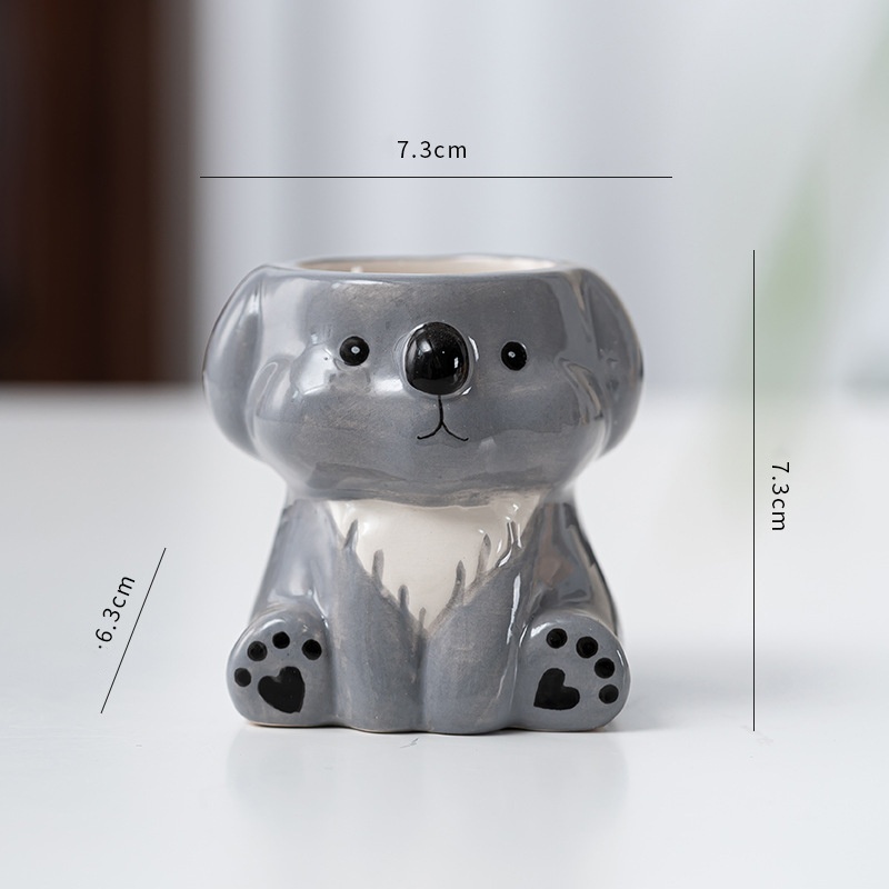 Koala dipinto di grigio scuro