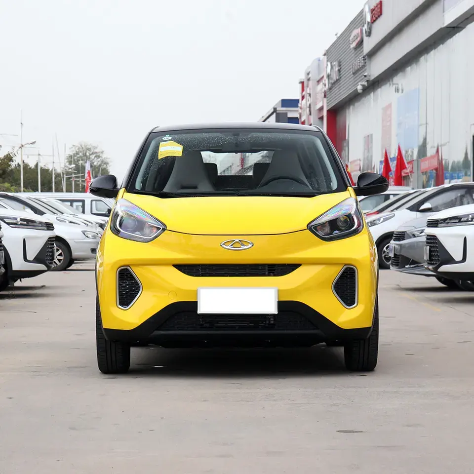 Petites voitures phares et bon marché fabriquées en Chine Chery Little Ant Voiture EV la moins chère en Chine en stock