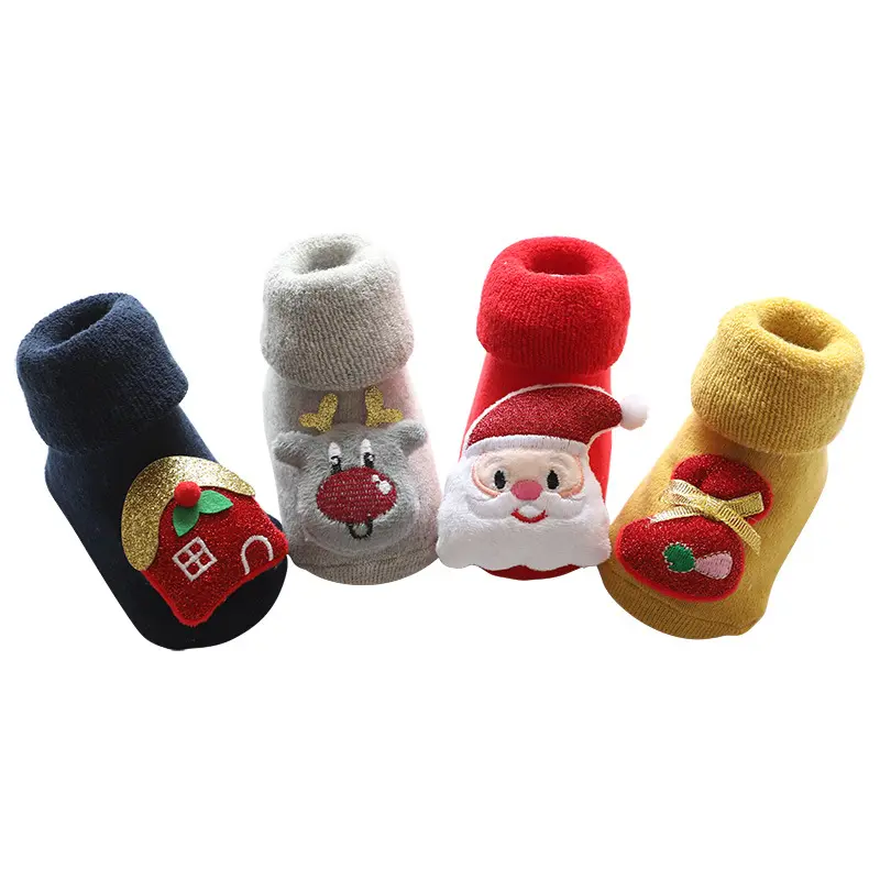 Chaussettes de noël en éponge pour bébé, épaisses, pendantes et antidérapantes, motifs poupées de dessin animé, cadeaux, automne et hiver