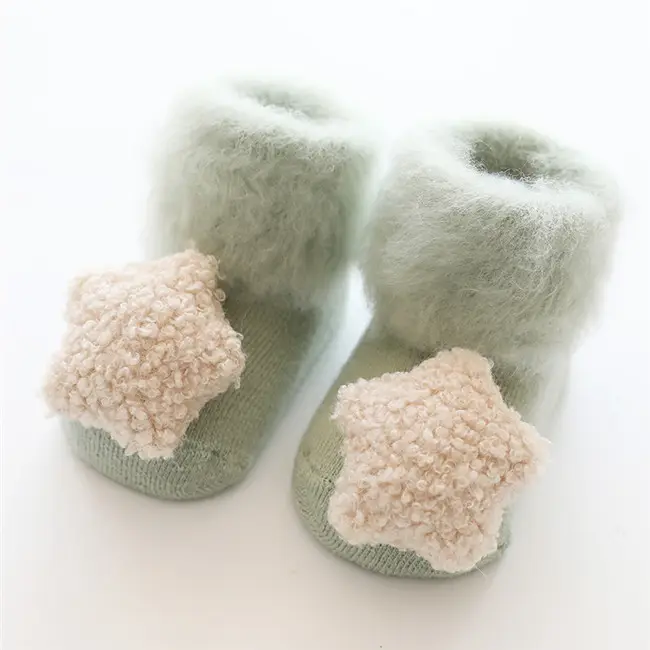 Scarpe dei calzini del bambino dei bambini di modo appena nato caldo di inverno di slittamento infantile 3D su ordinazione