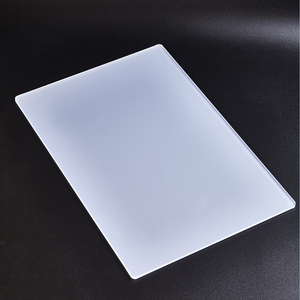 Pannello in policarbonato bianco solido personalizzato da 2mm diffusore di luce a LED diffuso in plastica fogli di forma personalizzata per il taglio del materiale del PC