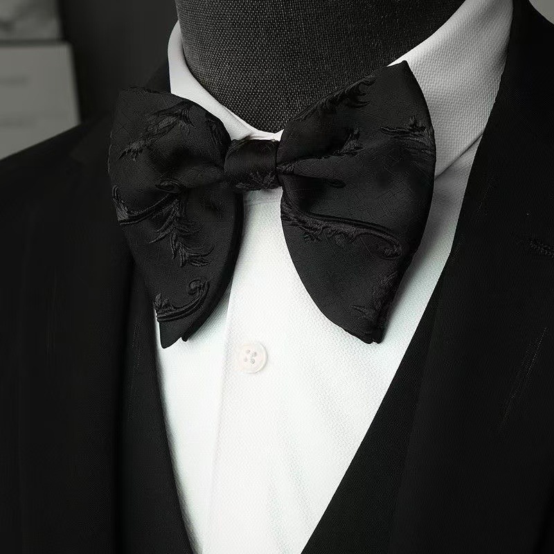 Eau courante noire