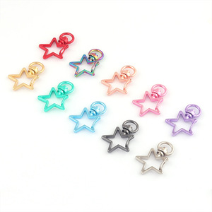 カラフルな星型スプリングキーチェーンロブスタークラスプフックスイベルキーリングDiyメイキングクラフトジュエリーアクセサリースターキーホルダー