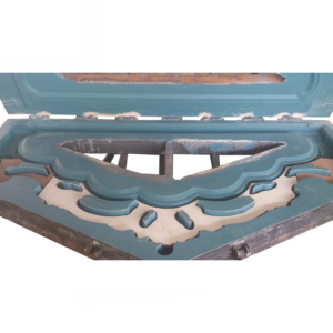 Low Pressure <strong>PU</strong> <strong>Foaming</strong> <strong>Machine</strong> <strong>Rigid</strong> for Curtain Cornice Frame Decoration