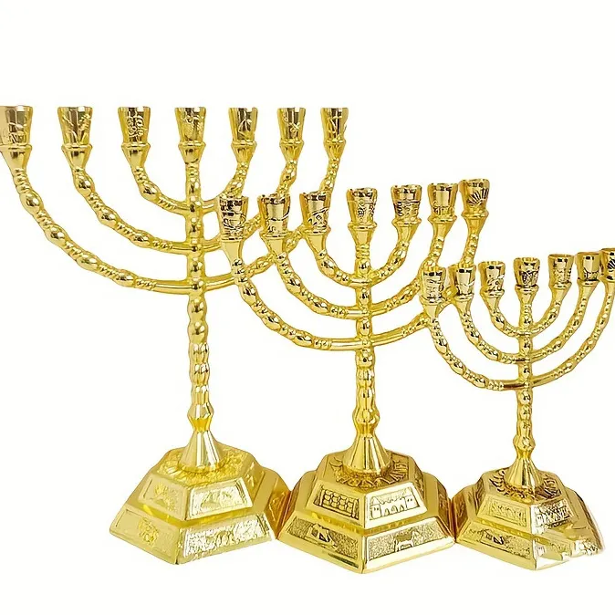 Candelabros vintage dorados personalizados de fábrica y varios tamaños de candelabros de metal poroso