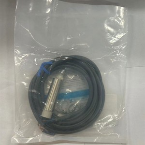 オムロンE2E2-X10MC1近接センサー新品1PC送料無料E2E2X10MC1 1年保証 - Product Image 3