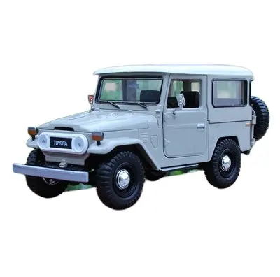 Modello di auto di marca giapponese Honghe 1:24 FJ40 SUV per imitare il modello di auto in vera lega per decorazioni