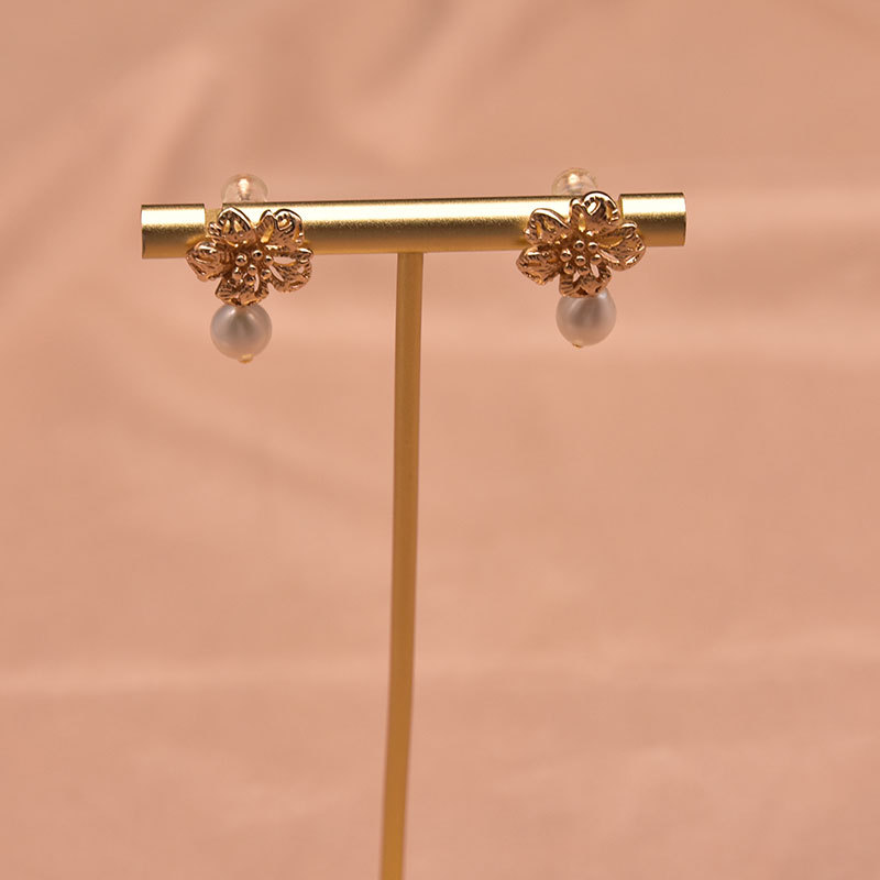 GE0810-9 Boucles d'oreilles à tige florales