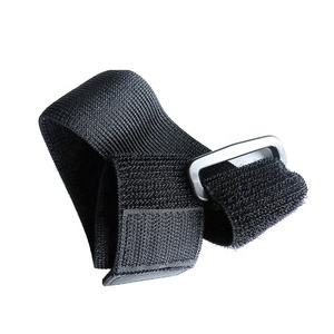 Sujetacables de sujeción autoadhesivos Tira trasera adhesiva Hebilla de plástico Gancho elástico ajustable y correa de bucle con hebilla - Product Image 1
