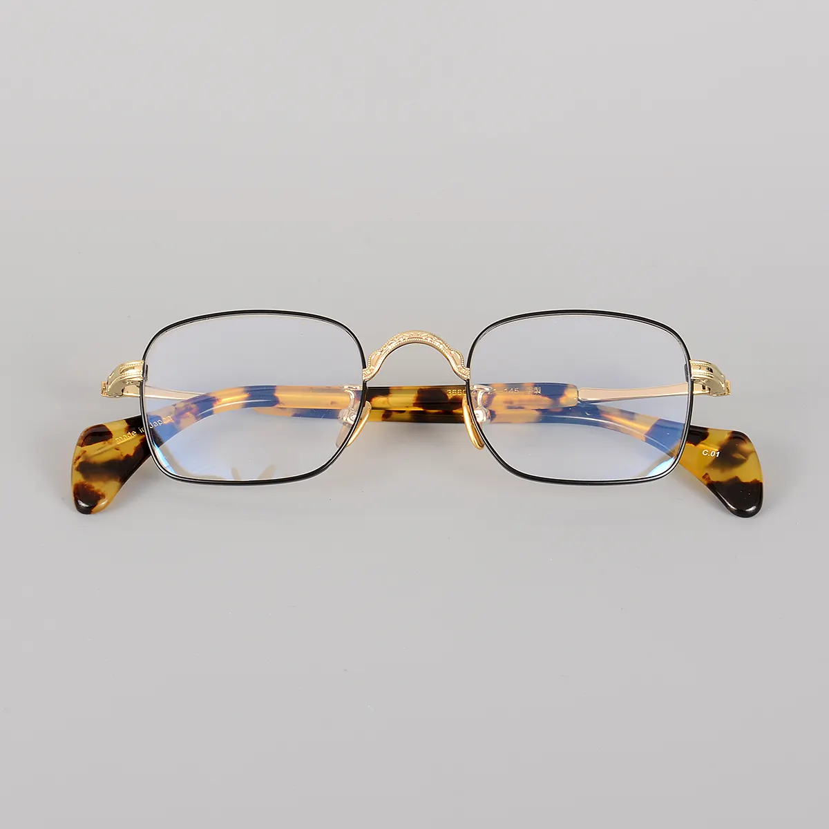 2021 nuovo stile di occhiali piastra di titanio squisito fatto a mano modello di piccola piazza telaio miopia occhiali ottici telaio