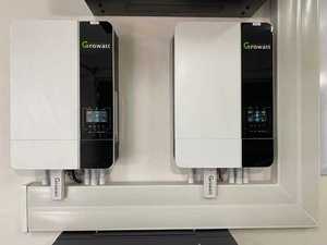 Inversor solar fuera de la red híbrido Growatt 3000W 5000W salida monofásica voltaje de la batería 48Vdc para sistemas de energía