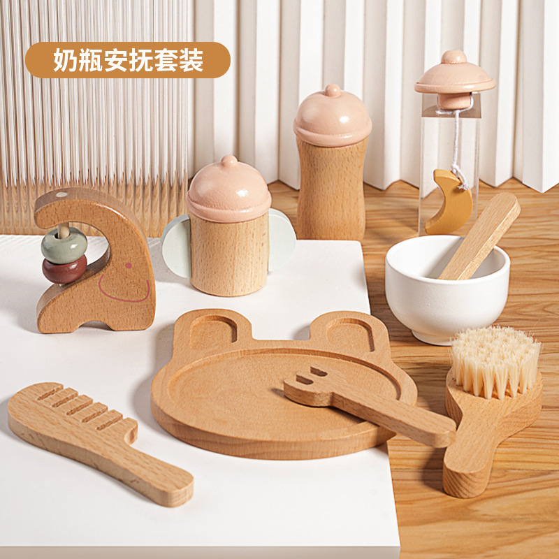 Ensemble en bois d'alimentation de poupée de bébé