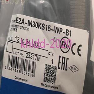 Nuovo e originale Plc 1PC E2AM30KS15WPB1 E2AM30KS15WPB1 Senser interruttore di prossimità nuovo Controller di programmazione PLC - Product Image 1