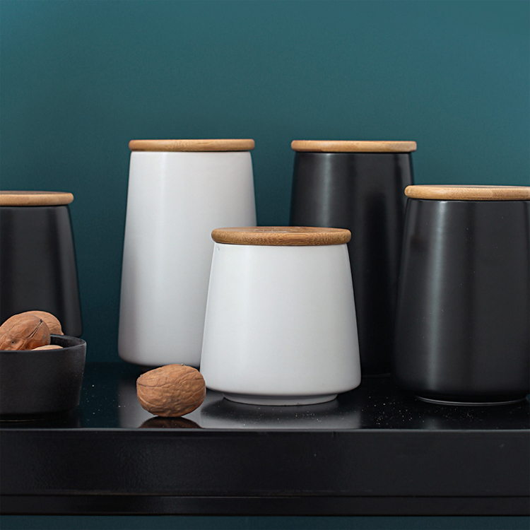 Nordic Minimalist Kitchen Sealed Ceramic Tank Container With Wood Lid Salt Storage Bottle Storage Spices Jar