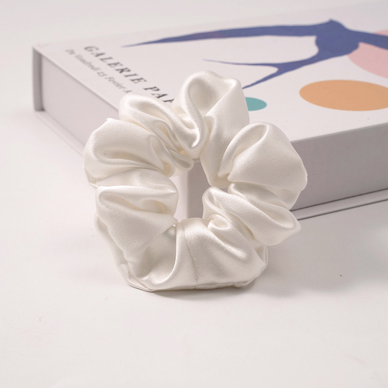 White Silk Scrunchie 4cm