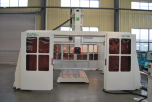 Enrutador CNC de 5 ejes RCF1325 Controlador OSAI adecuado para corte de forma de grabado de superficie 3D a gran escala para metaloide de madera